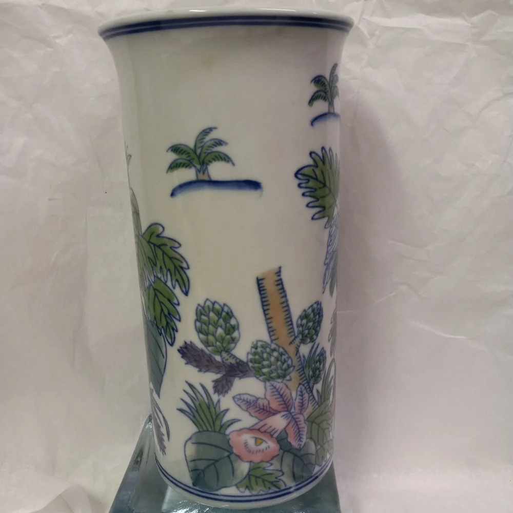 VASE Asian Famille Porcelian Ceramic White Blue Artichokes,Pinecone, Birds Large
